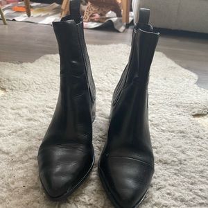 EUC Vagabond boots